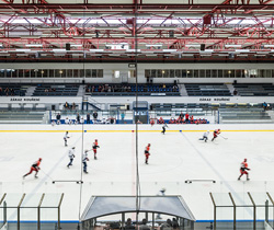 Zimní stadion Kolín - ledová plocha a hlediště